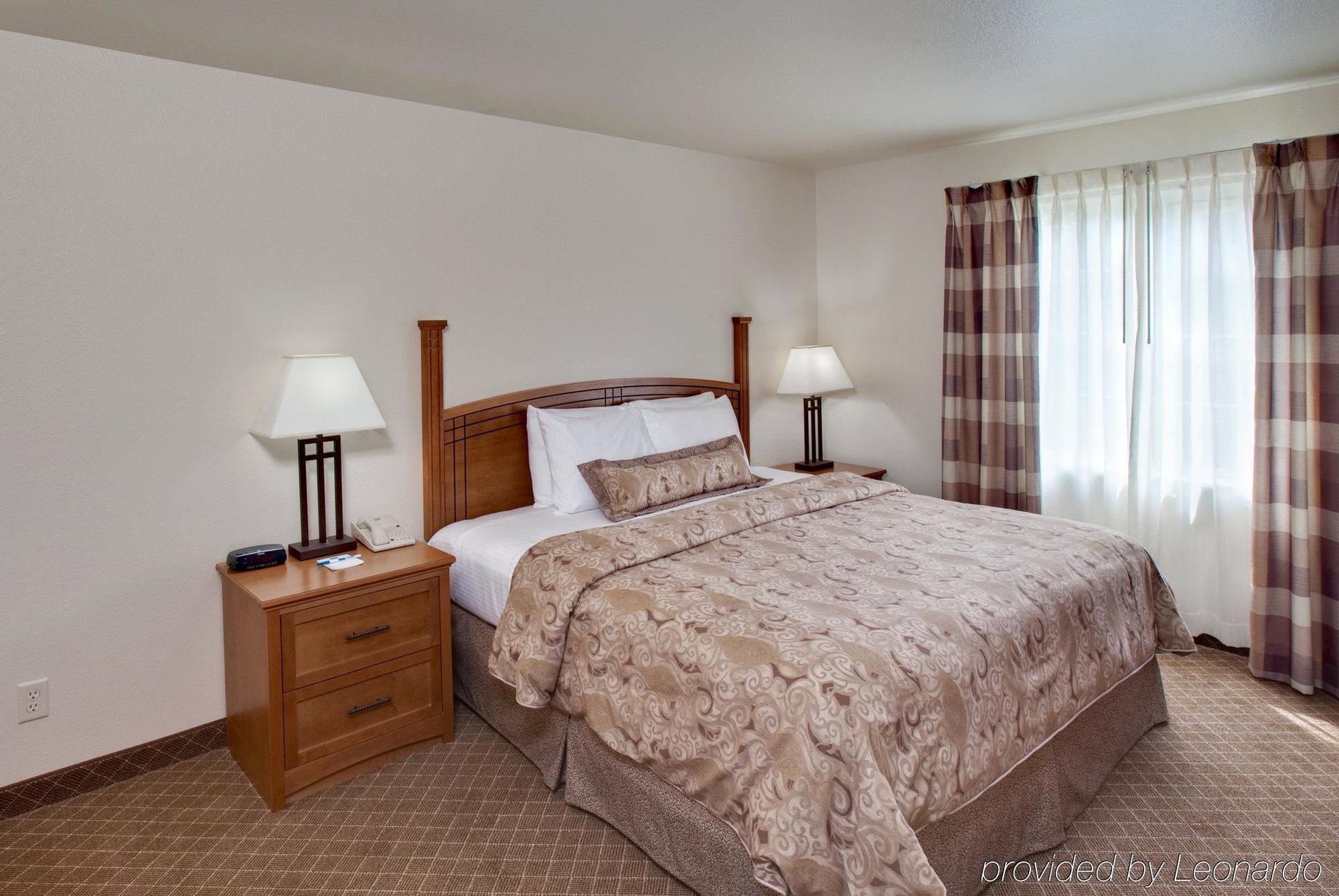 Staybridge Suites Sioux Falls At Empire Mall By Ihg Room photo