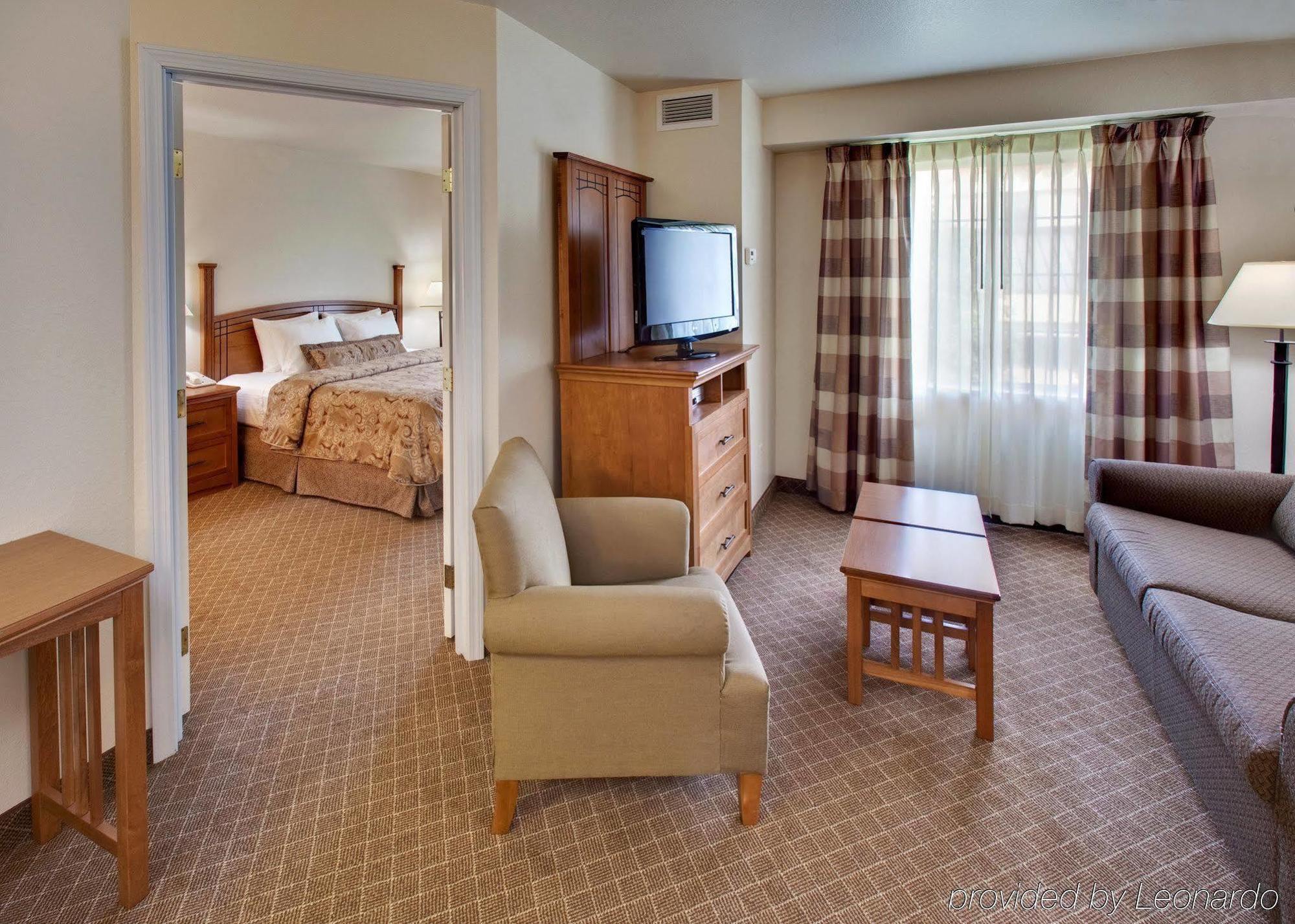 Staybridge Suites Sioux Falls At Empire Mall By Ihg Room photo