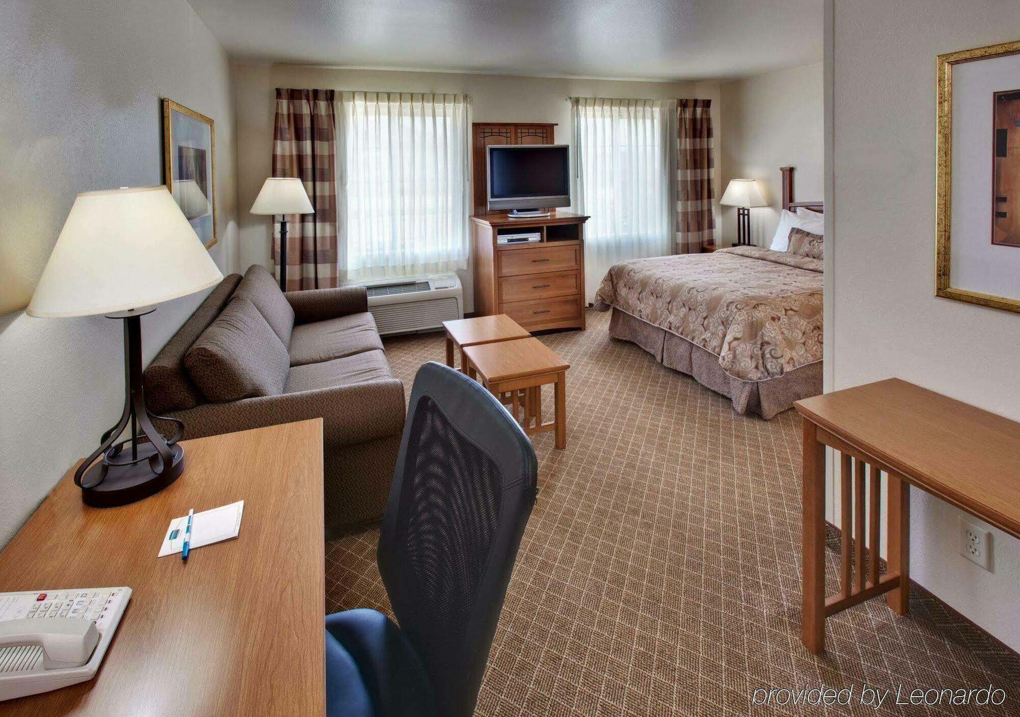 Staybridge Suites Sioux Falls At Empire Mall By Ihg Room photo